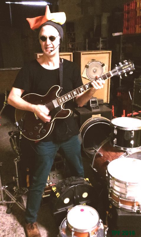 TPF an Gitarre im Studio